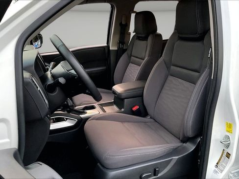 Used 2024 Nissan Frontier SV w/ Hardbody Edition image 21