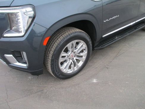 Certified 2021 GMC Yukon SLT w/ SLT Luxury Plus Package image 11