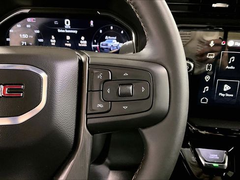 Used 2025 GMC Sierra 1500 AT4 w/ Technology Package image 25