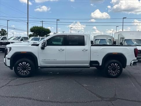 New 2026 GMC Sierra 2500 Denali Ultimate AWD/4WD image 7