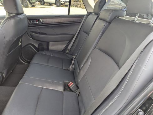 Used 2019 Subaru Outback 3.6R Limited w/ Popular Package #2 image 33