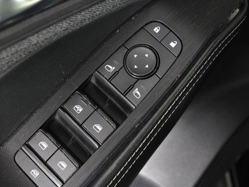 Certified 2023 Nissan Rogue SV FWD image 23