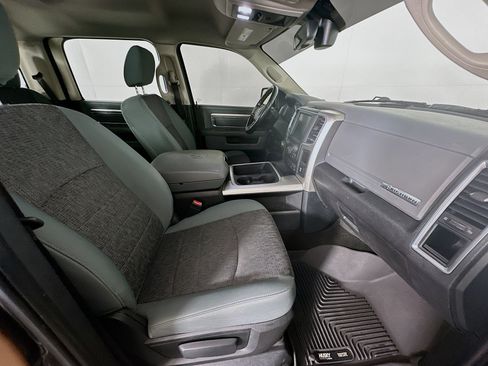 Used 2017 RAM 1500 Big Horn AWD/4WD image 30