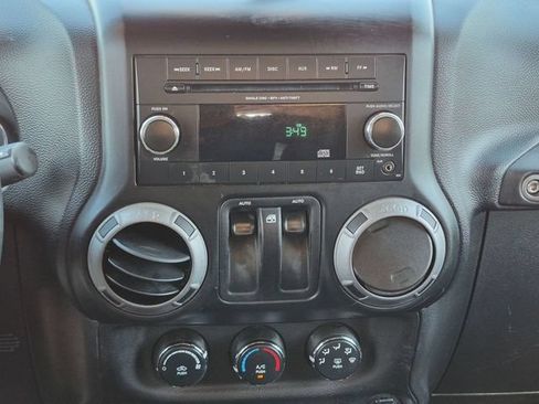Used 2013 Jeep Wrangler Sport AWD/4WD image 12