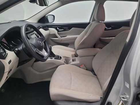 Used 2019 Nissan Rogue Sport SV image 17