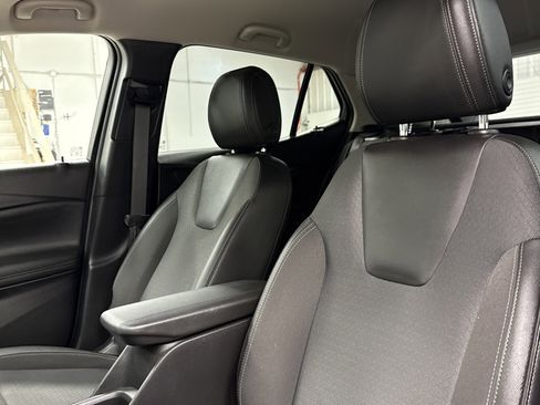 Used 2023 Buick Encore GX Preferred w/ Cold Weather Comfort Package image 5