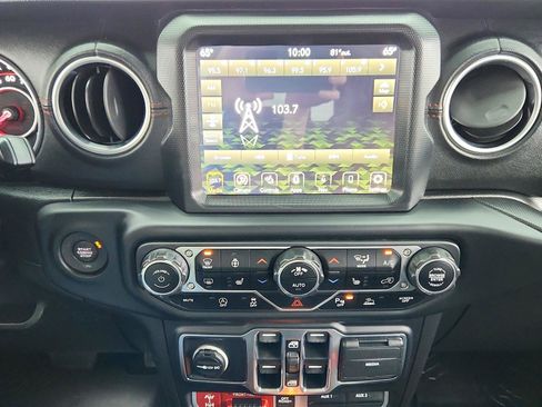 Used 2020 Jeep Gladiator Rubicon AWD/4WD image 30