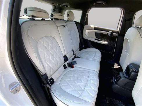 Used 2024 MINI Cooper Countryman S FWD image 30