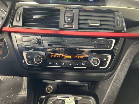 Used 2014 BMW 428i xDrive Convertible image 24