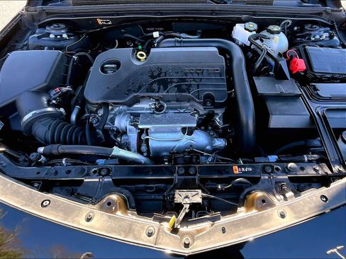 Used 2024 Chevrolet Malibu LT image 30