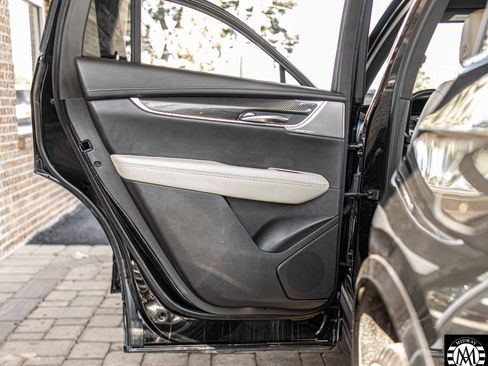 Used 2020 Cadillac XT6 Sport image 37