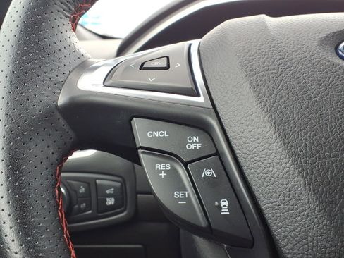 Used 2021 Ford Edge ST-Line image 26