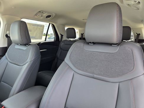 New 2026 Ford Explorer Active w/ Active Comfort Package RWD image 25