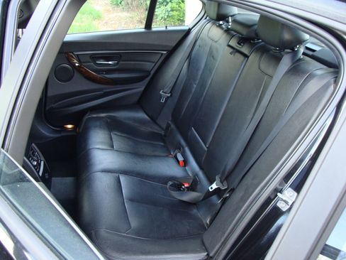 Used 2015 BMW 328i xDrive Sedan AWD/4WD image 8