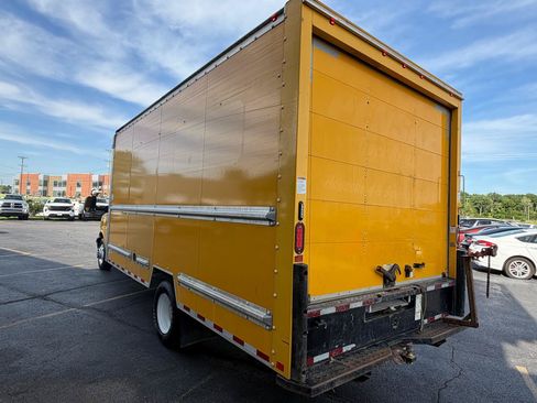 Used 2018 GMC Savana 3500 Extended w/ Driver Convenience Package RWD image 5