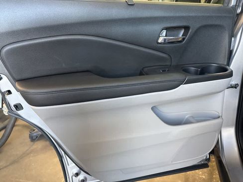 Used 2022 Honda Pilot Special Edition image 28