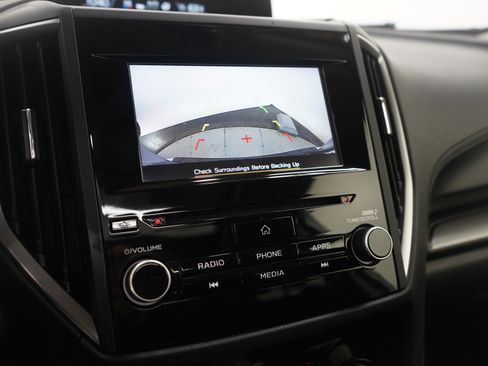 Used 2020 Subaru Forester Premium image 23