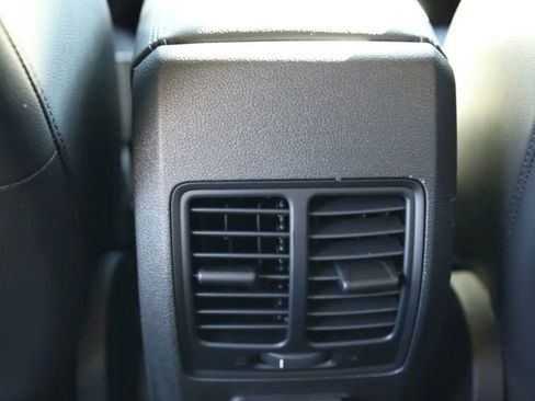 Used 2018 Ford Escape Titanium w/ Ford Safe & Smart Package image 32