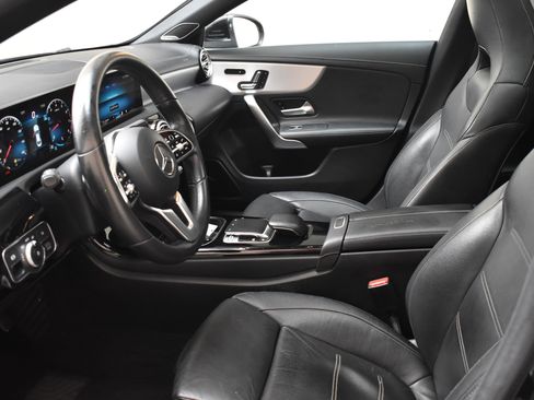 Used 2020 Mercedes-Benz CLA 250 4MATIC image 19