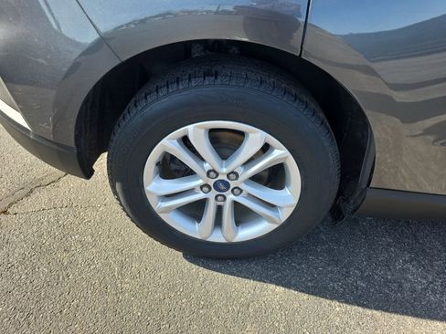 Used 2020 Ford Edge SEL w/ Convenience Package image 18