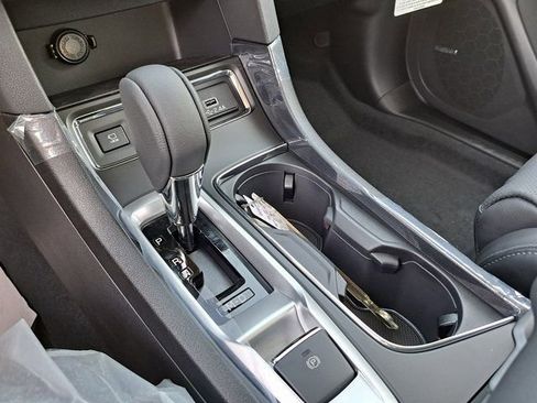 New 2026 Subaru Ascent Limited AWD/4WD image 11