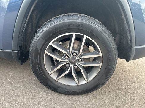 Used 2020 Jeep Grand Cherokee Limited AWD/4WD image 8