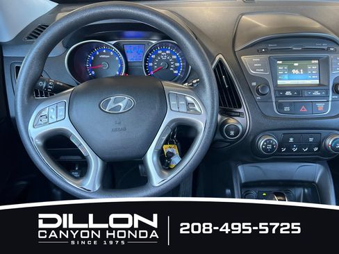 Used 2015 Hyundai Tucson GLS w/ Option Group 02 FWD image 14