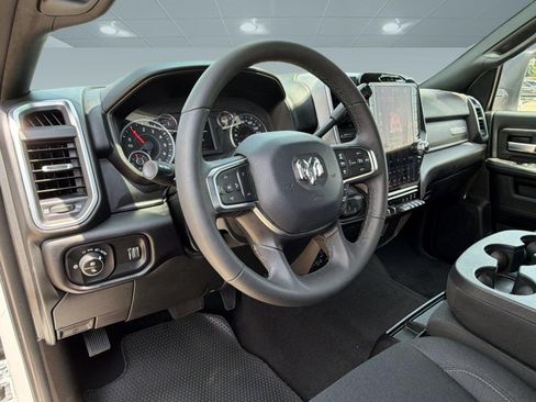 Used 2026 RAM 2500 Big Horn AWD/4WD image 4