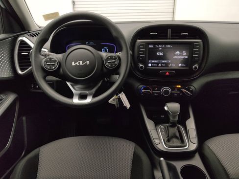 Used 2025 Kia Soul S image 22