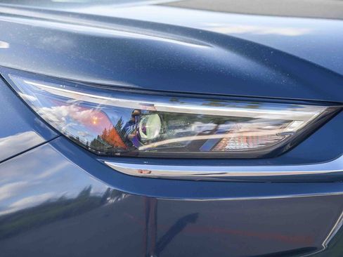 Certified 2024 Toyota Grand Highlander XLE image 2