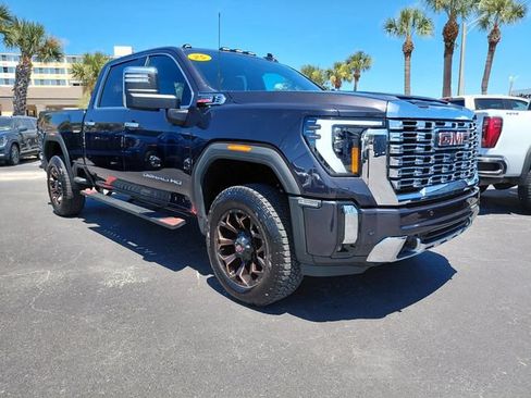 Used 2025 GMC Sierra 2500 Denali w/ Denali Reserve Package AWD/4WD image 2