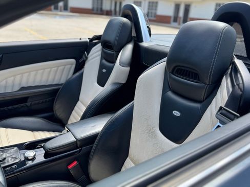 Used 2014 Mercedes-Benz SLK 250 image 13