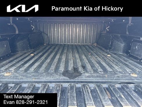 Used 2017 Toyota Tacoma TRD Sport w/ Tow Package (A/T) AWD/4WD image 11
