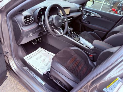 Used 2024 Dodge Hornet R/T Plus AWD/4WD image 16