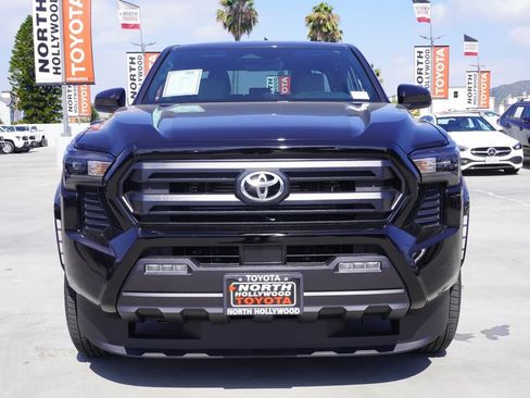 Certified 2026 Toyota Tacoma SR5 AWD/4WD image 3