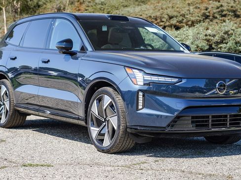 New 2025 Volvo EX90 Ultra image 5