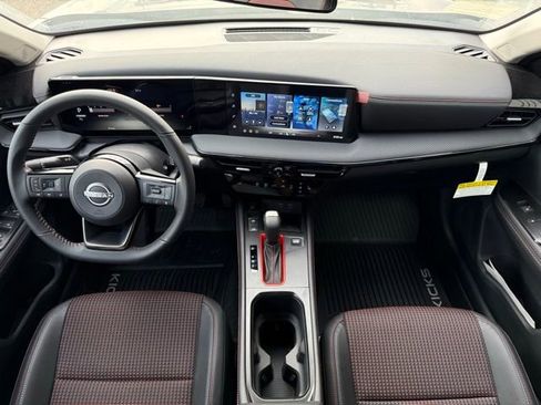 New 2026 Nissan Kicks SR w/ Cold Weather Package FWD image 28