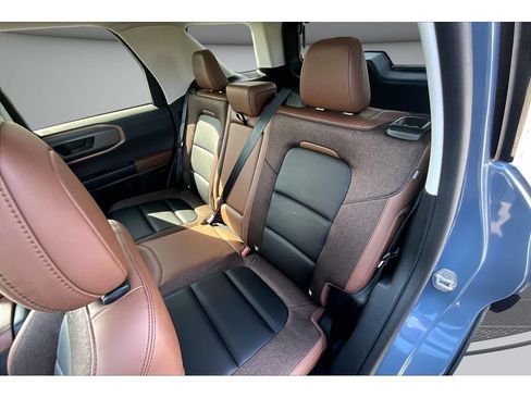 Used 2025 Ford Bronco Sport Outer Banks w/ Outer Banks Tech Package+ AWD/4WD image 33
