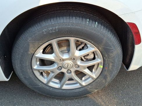 New 2026 Chrysler Voyager LX image 4