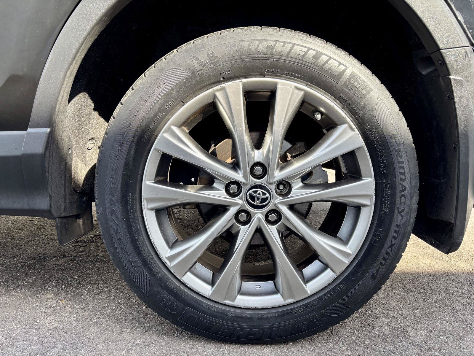 Used 2017 Toyota RAV4 Limited AWD/4WD image 21
