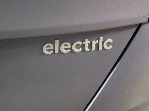 Used 2024 Hyundai Kona SE FWD image 40