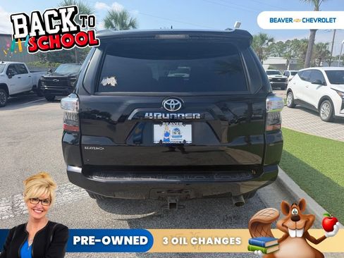 Used 2021 Toyota 4Runner SR5 Premium w/ Moonroof Package AWD/4WD image 5