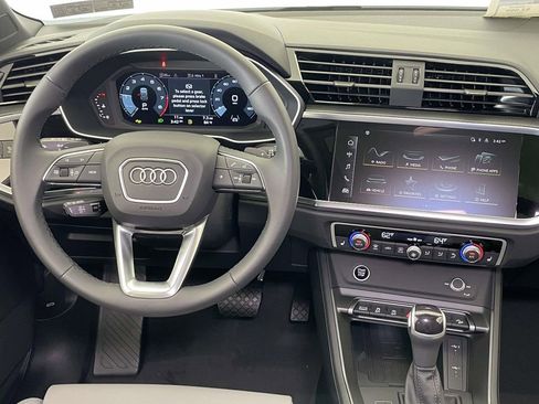 New 2025 Audi Q3 2.0T Premium image 26