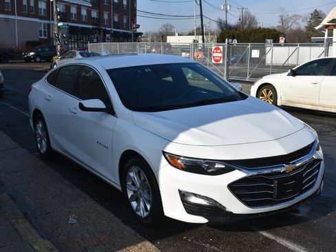 Used 2024 Chevrolet Malibu LT image 4