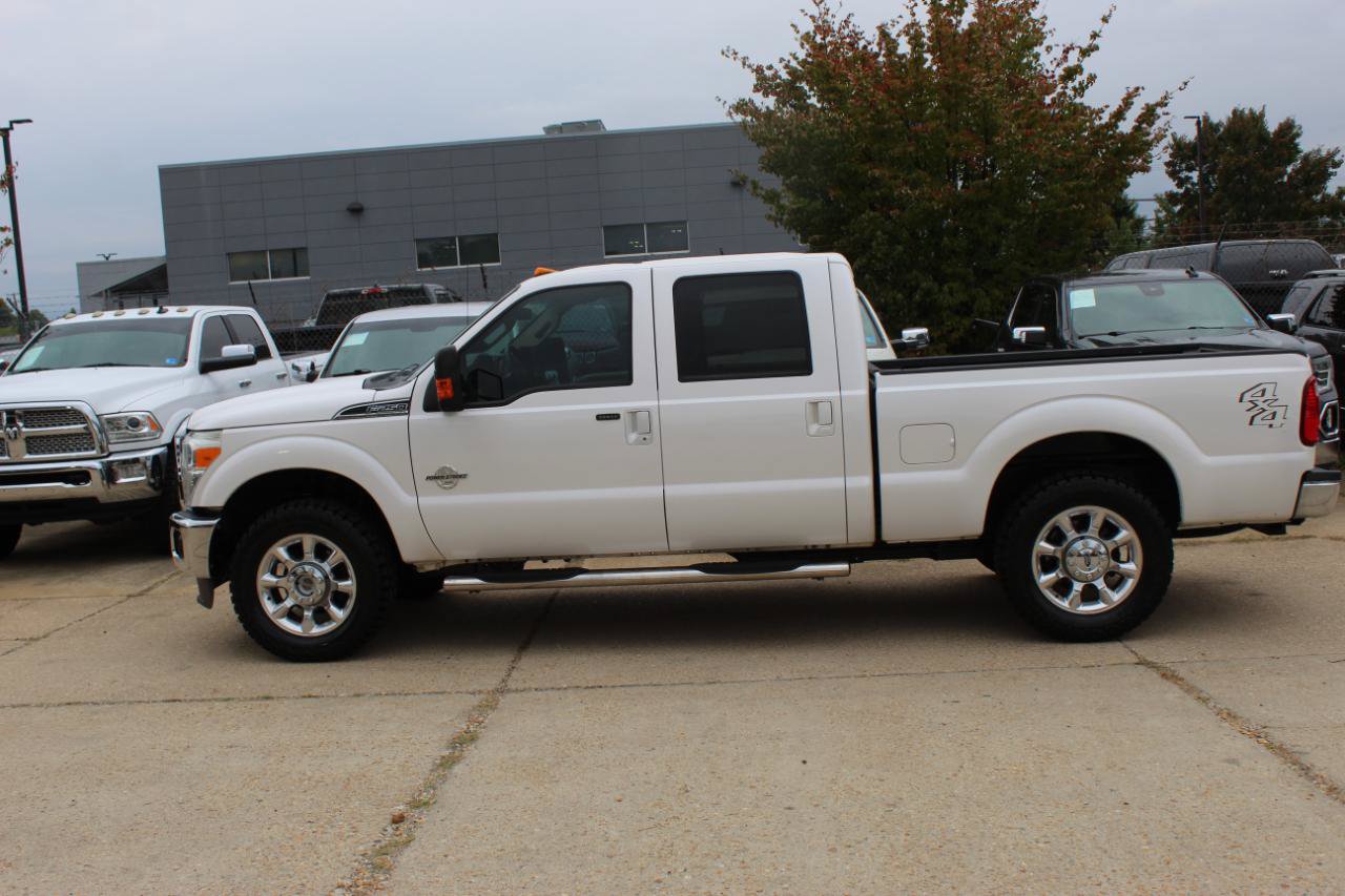Used 2015 Ford F250 Lariat w/ Lariat Interior Package AWD/4WD image 4
