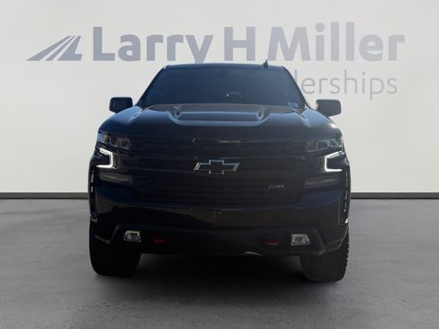Used 2021 Chevrolet Silverado 1500 LT Trail Boss w/ LPO, Dark Essentials Package AWD/4WD image 8