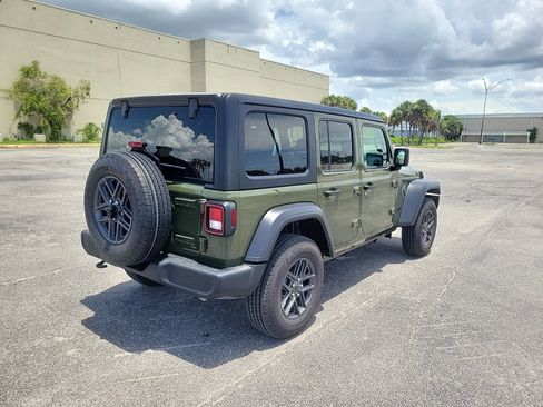 Used 2024 Jeep Wrangler Sport S image 29