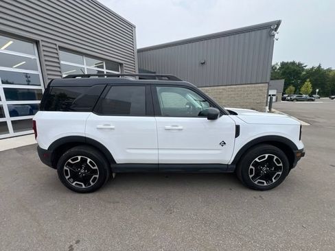 Used 2024 Ford Bronco Sport Outer Banks AWD/4WD image 4