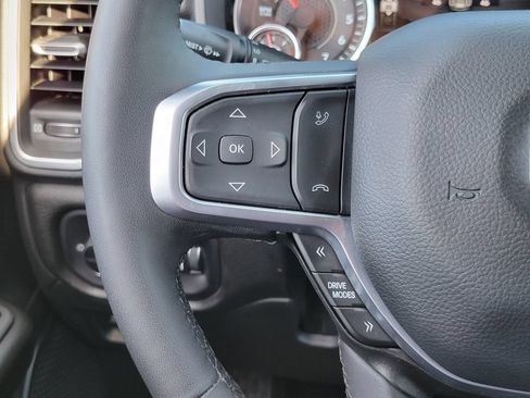 Used 2025 RAM 1500 Big Horn AWD/4WD image 5