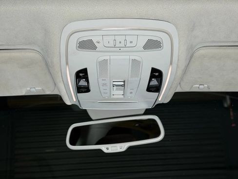 Used 2015 Audi A8 L 4.0T w/ Premium Package image 32